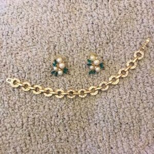 Holiday Faux Pearls, Emeralds & Rhinestone Earrings With rhinestone bracelet
